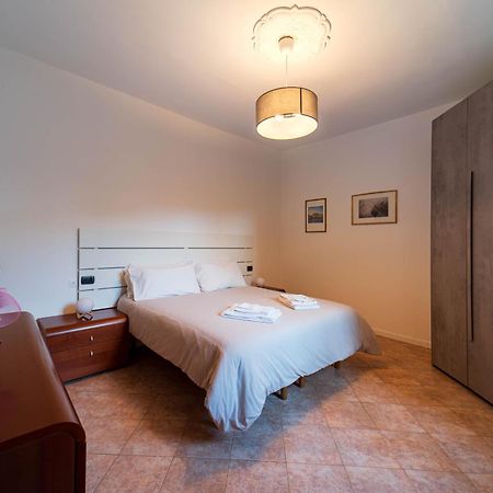 Moonlight - Lecco Getaway Lägenhet Exteriör bild