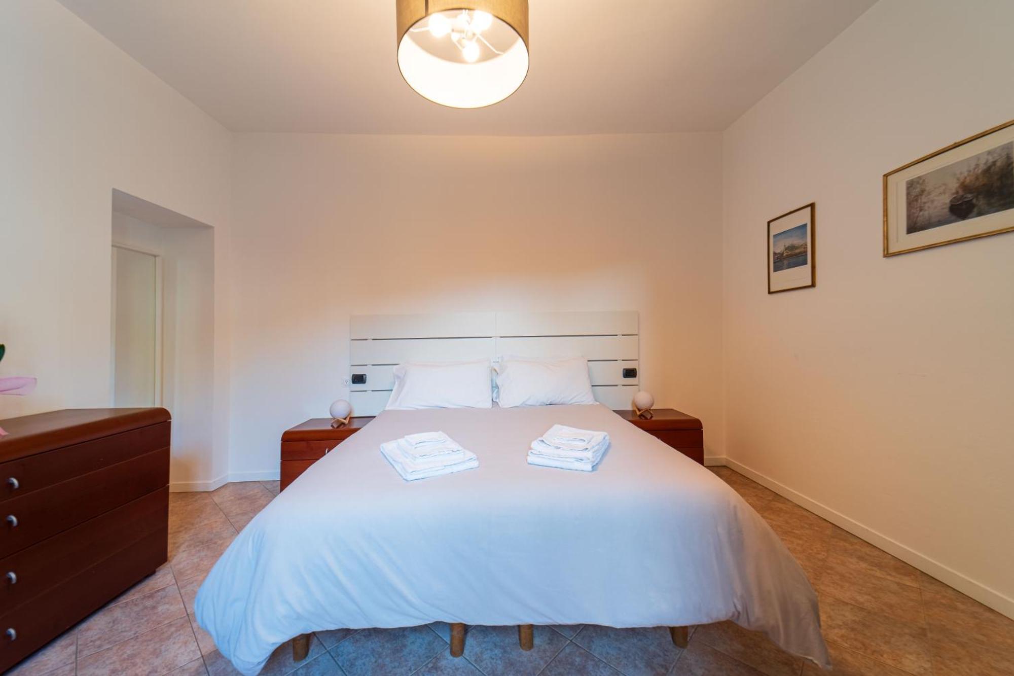 Moonlight - Lecco Getaway Lägenhet Exteriör bild